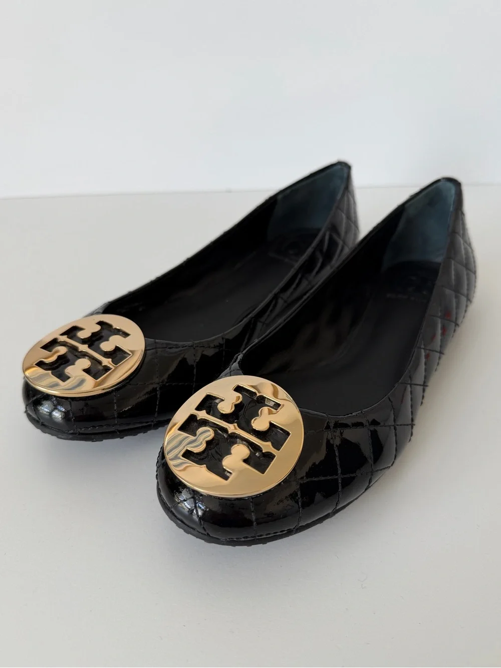 Tory Burch Quilted Patent Leather Quinn Ballet Flats in Black, Size 8.5